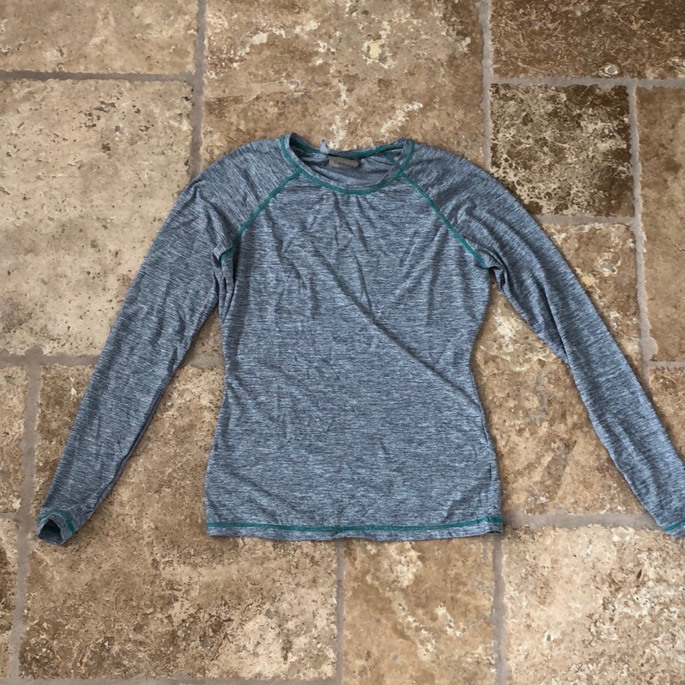 Athleta long sleeve top